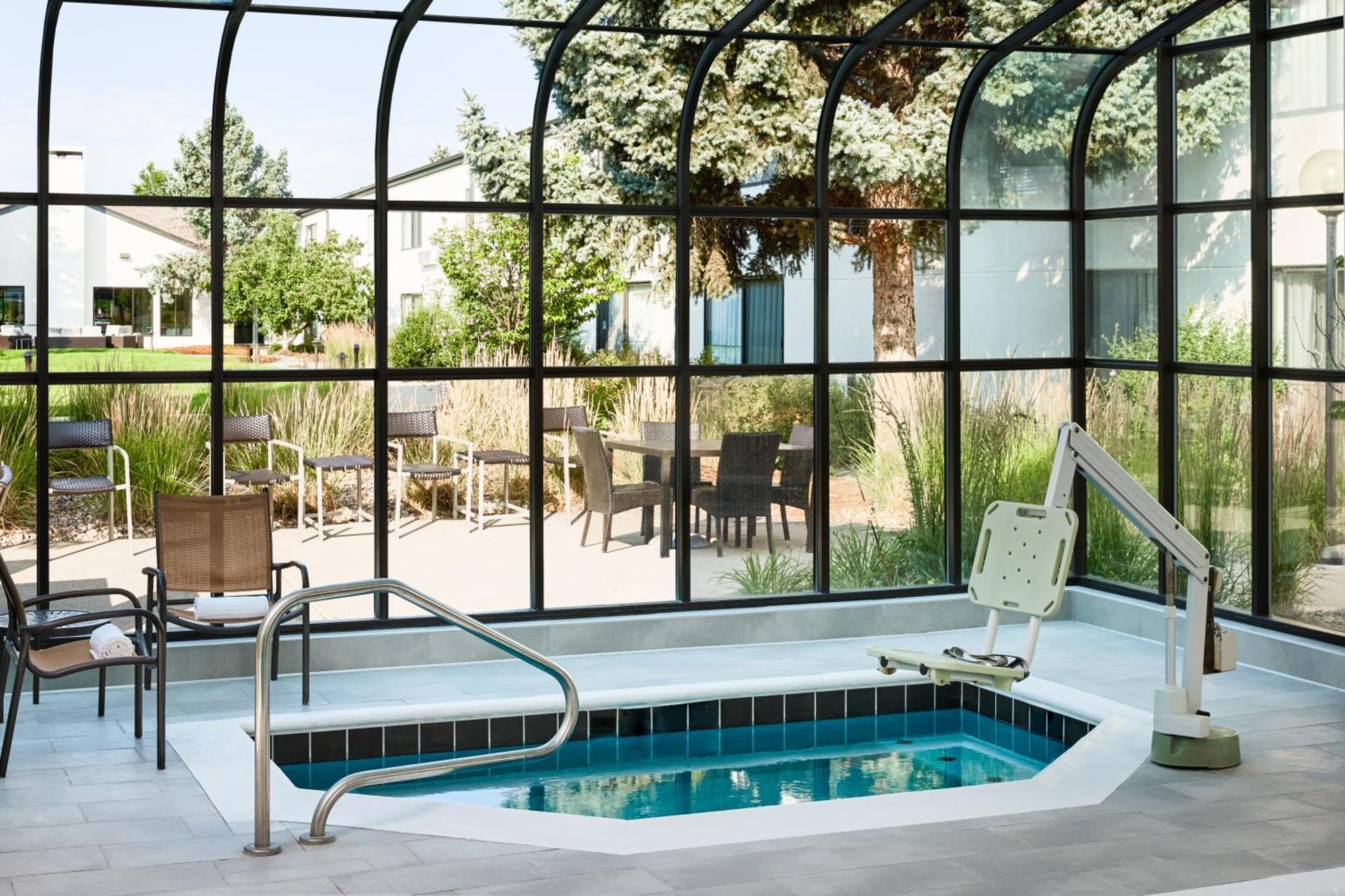 Courtyard By Marriott Форт Коллинс Экстерьер фото