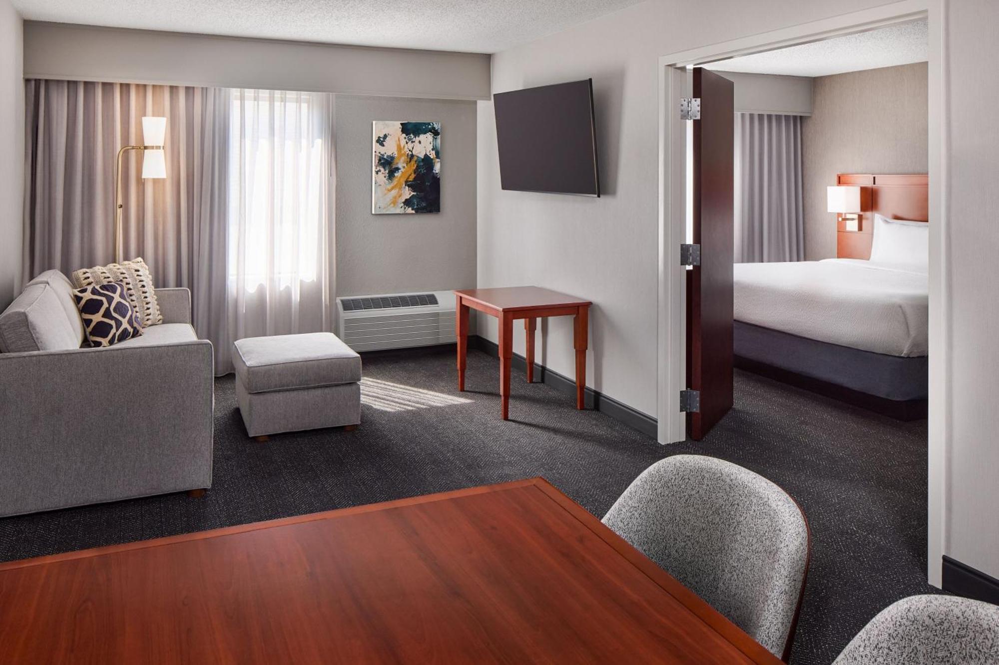 Courtyard By Marriott Форт Коллинс Экстерьер фото